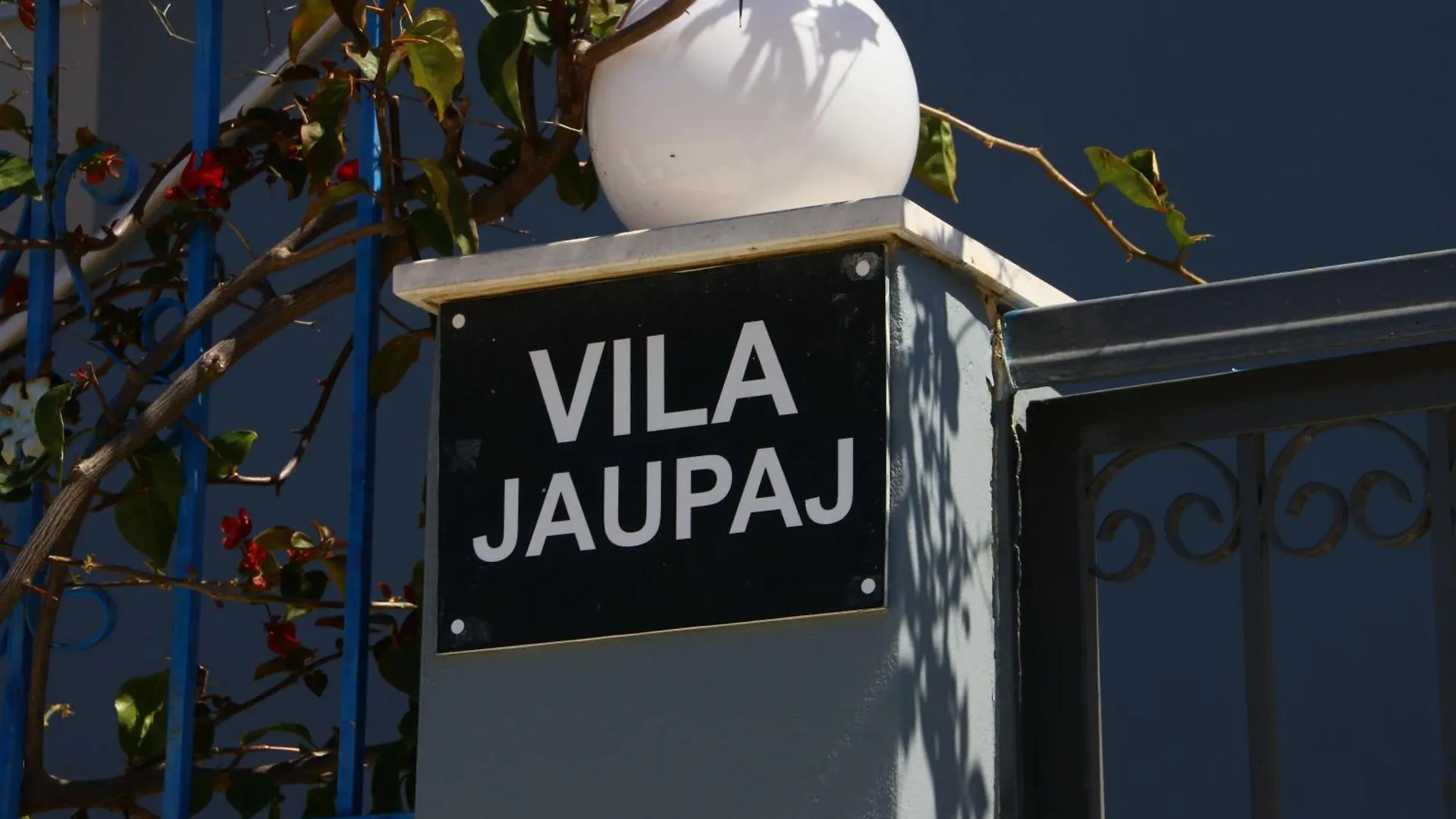 Villa Jaupaj Vlora 0*,  Albánia